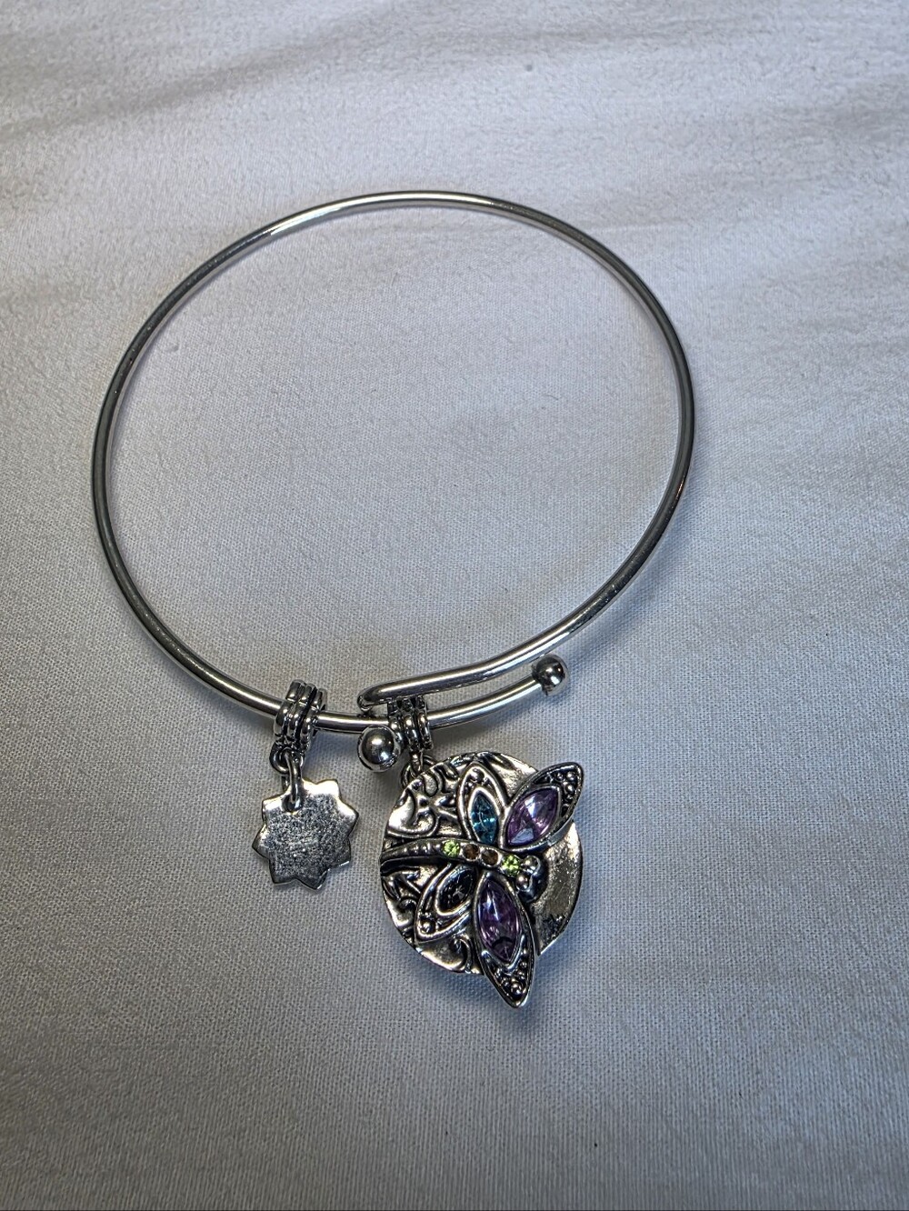 Silver Tone Dragonfly Crystal Charm Bangle Bracelet Missing A Few Gems